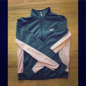 Puma women’s grey and pink warm up jacket